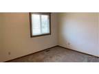 333 E 12th St Apt D Newton, KS