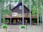 Thompsonville cabin 4 bedrooms 3 full bathrooms with sauna