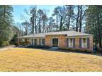 45 Willow Springs Ln, Roswell, GA 30075