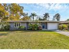 2162 Hyde Park St, Sarasota, FL 34239