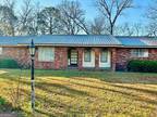 2897 Cherokee St, Waycross, GA 31503