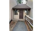 402 Twin Circle Dr #402, South Windsor, CT 06074