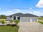 1013 NE 13th Pl, Cape Coral, FL 33909