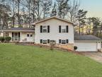 758 Swamp Creek Dr, Jonesboro, GA 30238