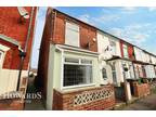 2 bedroom end of terrace house for sale in Upper Cliff Road, Gorleston, NR31