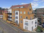 1 bed flat for sale in The Mount, CM14, Brentwood