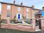 2 bed flat for sale in Priory House, SY1, Shrewsbury