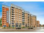 1 bedroom apartment for sale in Marketfield Way, Redhill, RH1