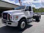 2021 Ford Super Duty F-750 Chassis XLT
