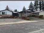 15 NE 157th Ave - Portland, OR 97230 - Home For Rent