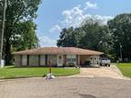 1512 8th St S Columbus, MS