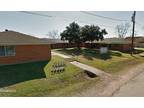 Flat For Rent In Wharton, Texas