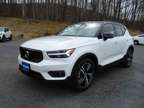 2020 VOLVO XC40 R-Design