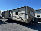 2015 Forest River Rockwood Signature Ultra Lite 8329SS 34ft