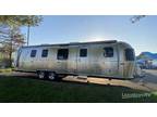 2022 Airstream Classic 33FBQ 33ft