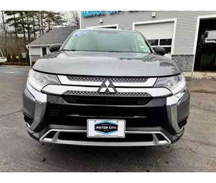 2020 Mitsubishi Outlander for sale is a Grey 2020 Mitsubishi Outlander Car for Sale in Rochester NH