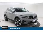 2024 Volvo XC40 B5 Plus Bright Theme