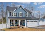 121 Lakeview Dr, Colonial Beach, VA 22443