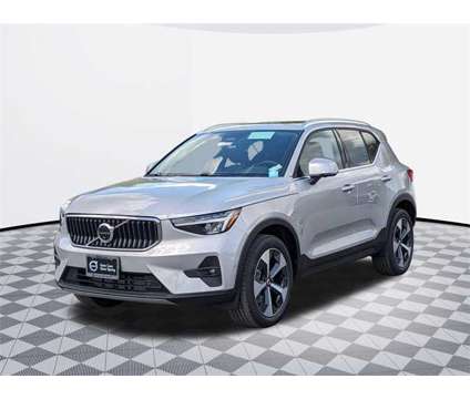 2024 Volvo XC40 B5 Plus Bright Theme is a Silver 2024 Volvo XC40 SUV in Silver Spring MD