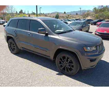 2019 Jeep Grand Cherokee Altitude 4x4 is a Grey 2019 Jeep grand cherokee Altitude SUV in Cottonwood AZ