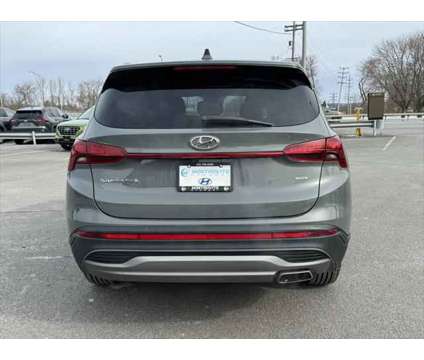 2021 Hyundai Santa Fe SE is a Grey 2021 Hyundai Santa Fe SE SUV in Utica NY