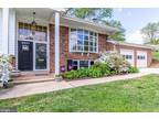 7207 Masonville Dr, Annandale, VA 22003