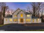 6908 Cherry Ln, Annandale, VA 22003