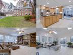 7829 S Valley Dr, Fairfax Station, VA 22039