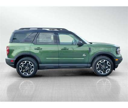 2024 Ford Bronco Sport Outer Banks is a Green 2024 Ford Bronco SUV in Canton OH