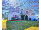 6701 Purple Lilac Ln, Clinton, MD 20735