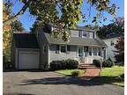 2250 Algonquin Dr, Scotch Scotch Plains, NJ