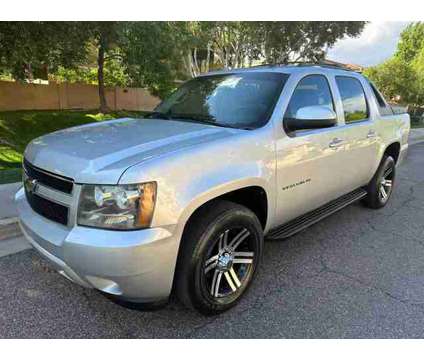 2011 Chevrolet Avalanche for sale is a Silver 2011 Chevrolet Avalanche 1500 Trim Car for Sale in Phoenix AZ