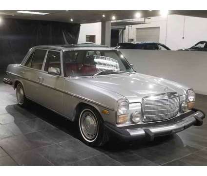 1976 MERCEDES-BENZ 300D for sale is a Silver 1976 Mercedes-Benz 300 Model Classic Car in Rolling Meadows IL