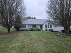 Home For Sale In Alvaton, Kentucky