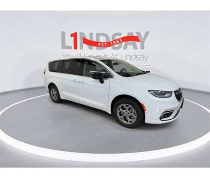 2024 Chrysler Pacifica Limited is a White 2024 Chrysler Pacifica Limited Car for Sale in Manassas VA