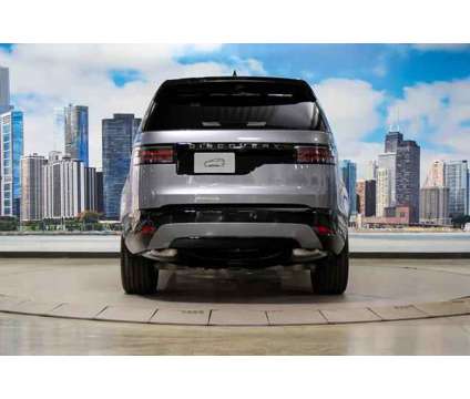 2024 Land Rover Discovery Dynamic SE is a Grey 2024 Land Rover Discovery SUV in Lake Bluff IL