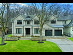 Oakville 5BR 5.5BA, Warm and elegant, welcoming and classic