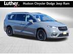 2022 Chrysler Pacifica Gray, 62K miles