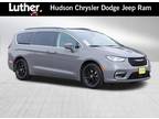 2022 Chrysler Pacifica Gray, 61K miles