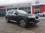 2024 Nissan Pathfinder Black, 15 miles