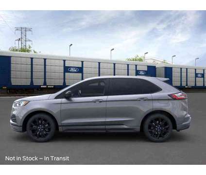2024 Ford Edge SE is a Grey 2024 Ford Edge SE SUV in Lowell IN