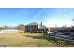 1800 Miners Ridge Dr, Sykesville, MD 21784