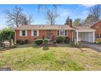 7705 Heritage Dr, Annandale, VA 22003