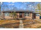 374 Arrowhead Rd, Front Royal, VA 22630