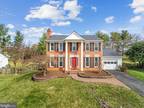 124 Hamilton Rd, Sterling, VA 20165