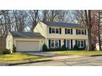 1513 Hiddenbrook Dr, Herndon, VA 20170