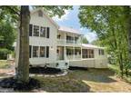 3608 n red oak ln Delaplane, VA