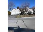 18923 Dover Dr, Hagerstown, MD 21742