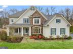 8905 Laurel Overlook Dr, Lorton, VA 22079