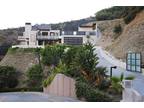 Hollywood Hills Architectural Masterpiece w/Jet-Liner Views